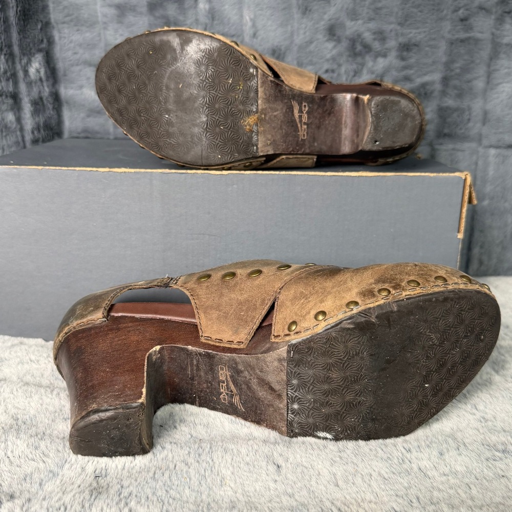 Dansko Clog Womens 38 Brown Distressed Leather Studded Cutout Block Heel - Picture 8 of 10